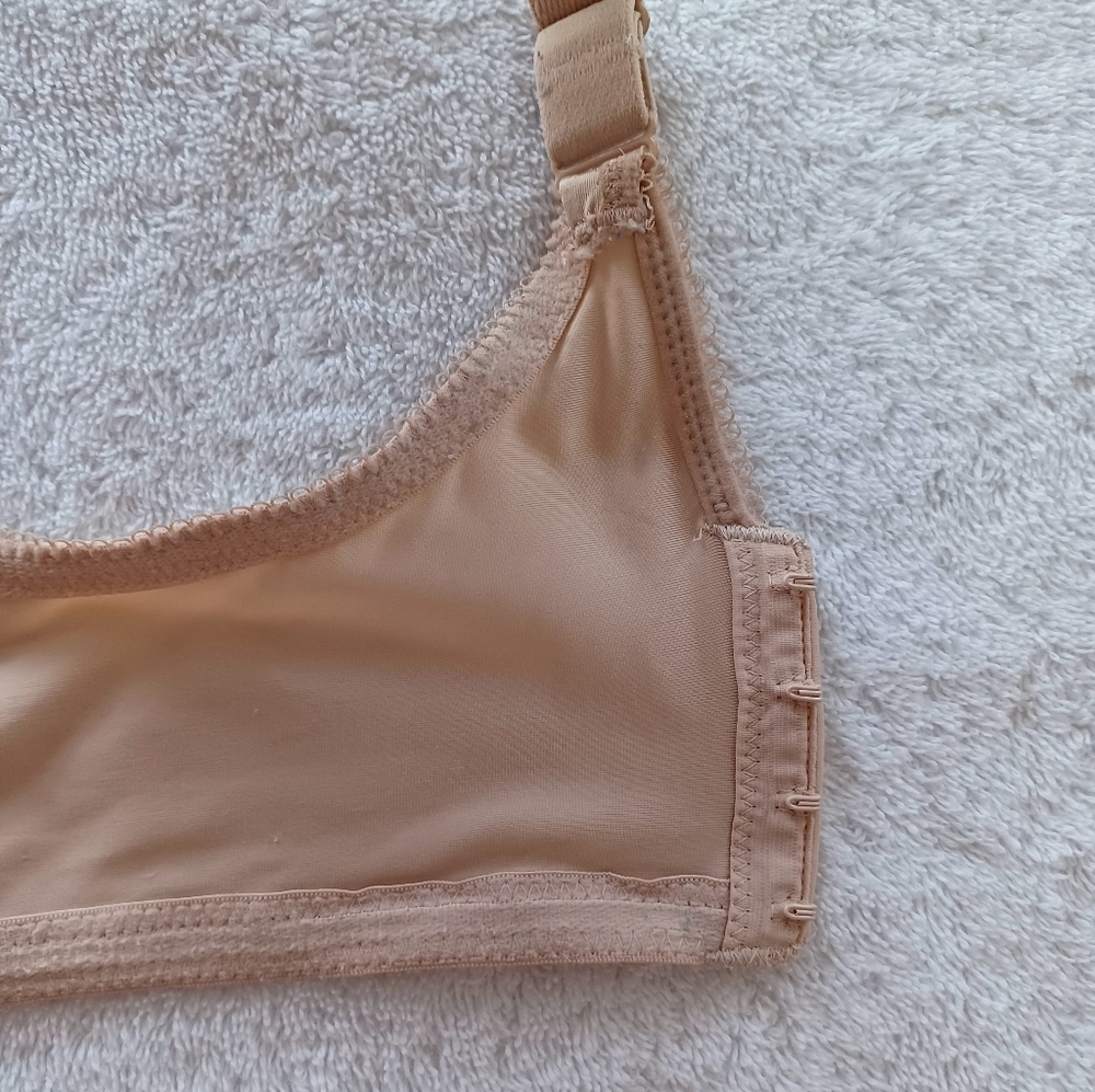 Wacoal Basic Beauty Spacer Underwire Full-Busted Bra, Size 44D - Picture 12 of 16